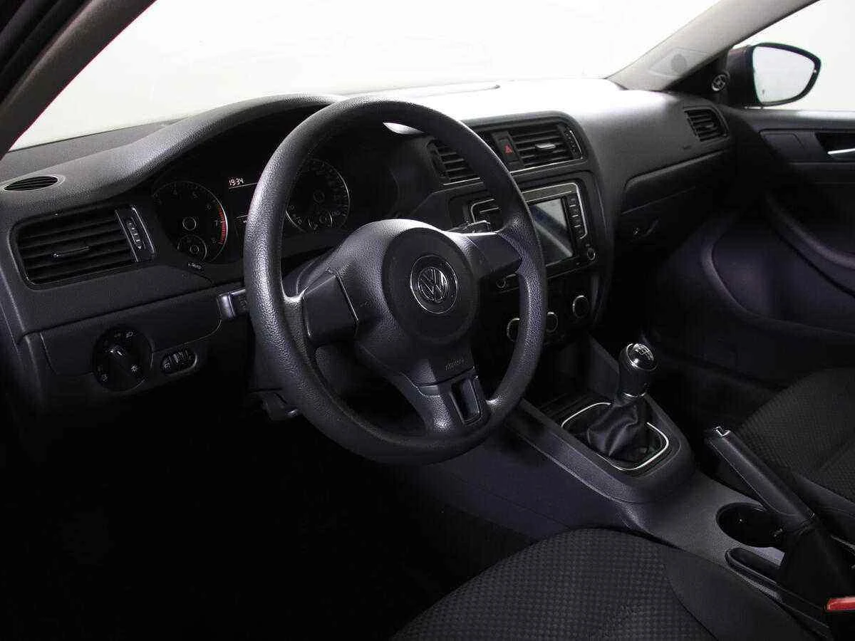 Volkswagen Jetta, Коричневый, 2012, Механическая, 122 л.с., цена от 515 000 руб.