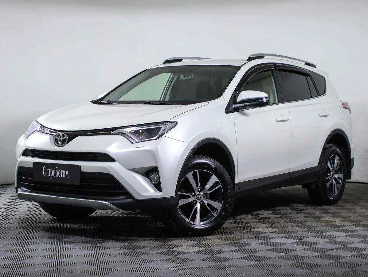 Toyota RAV 4, Белый, 2017, Автоматическая, 146 л.с., цена от 1 575 000 руб.