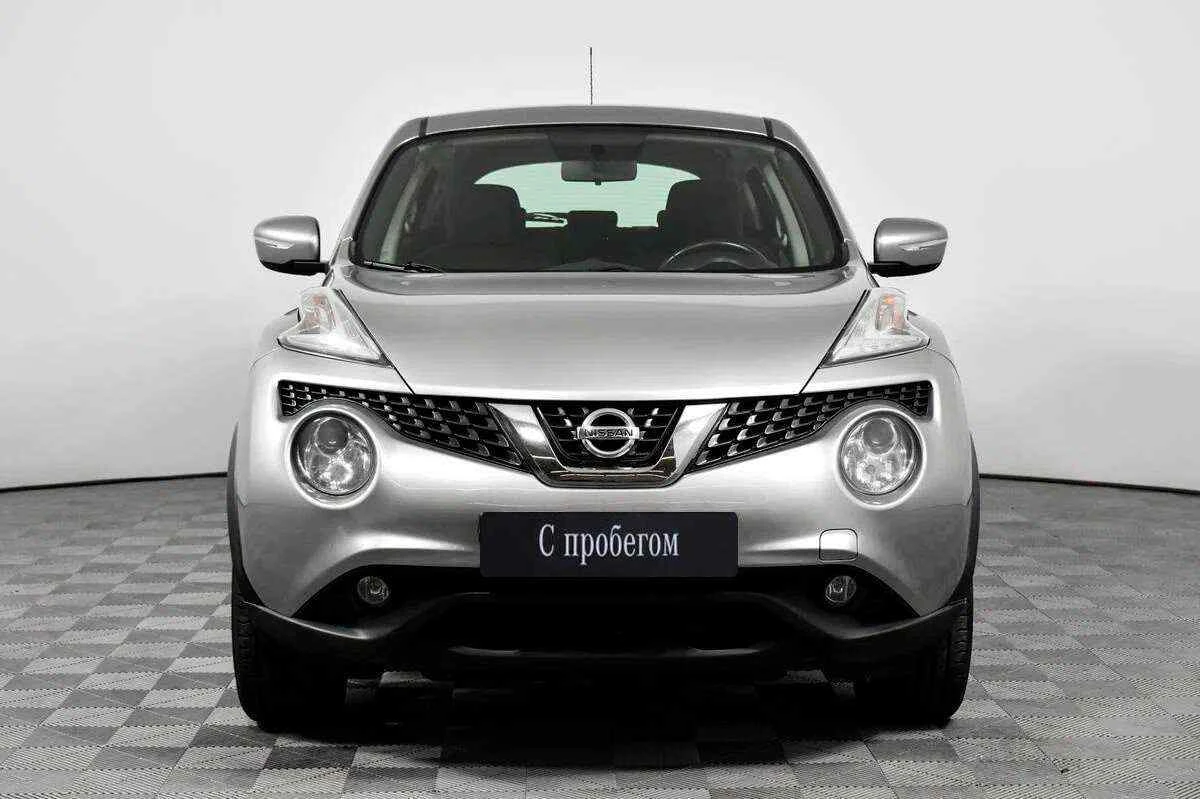 Nissan Juke, Серебряный, 2015, Вариатор, 117 л.с., цена от 933 500 руб.