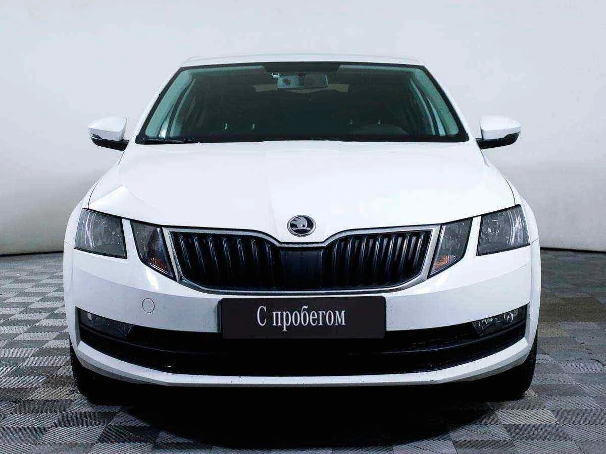 Skoda Octavia, Белый, 2017, Механическая, 110 л.с., цена от 1 005 000 руб.