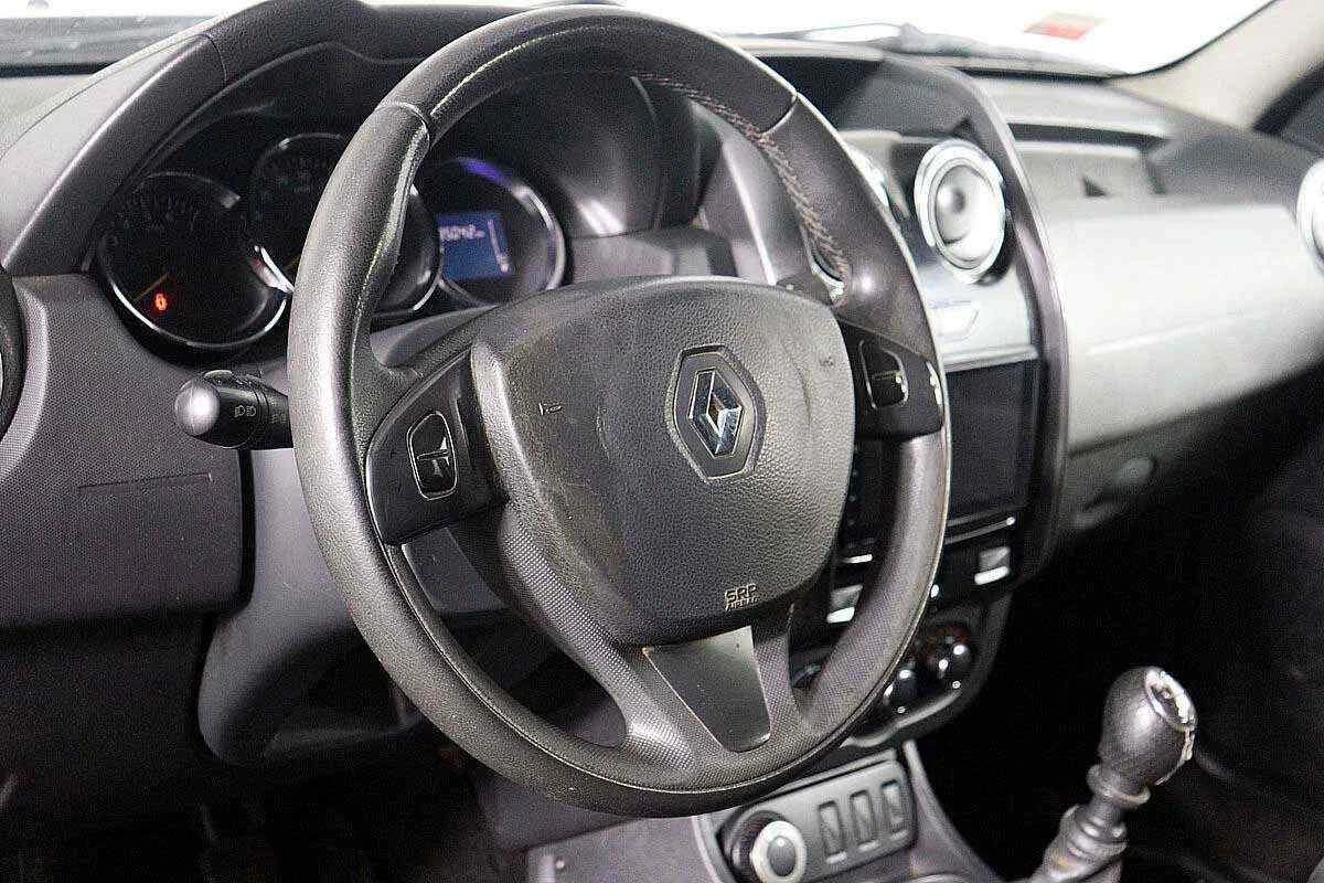 Renault Duster, Коричневый, 2016, Механическая, 109 л.с., цена от 1 102 000 руб.