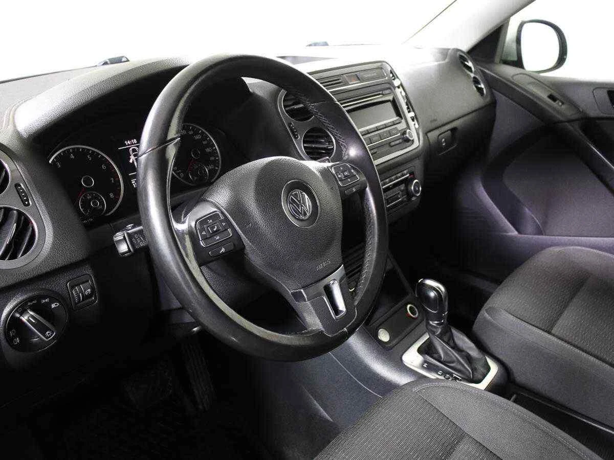 Volkswagen Tiguan, Серебряный, 2012, Автоматическая, 170 л.с., цена от 577 000 руб.
