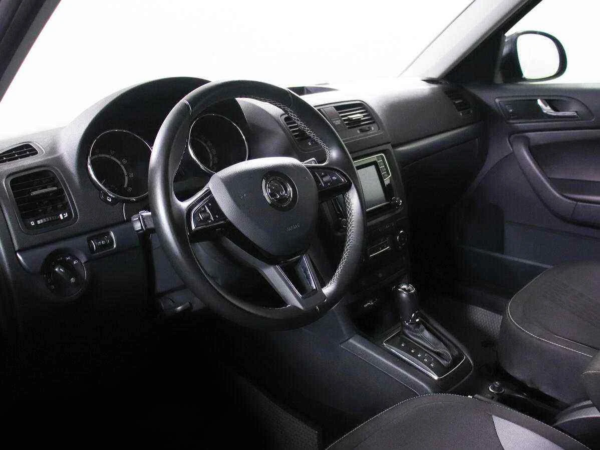 Skoda Yeti, Синий, 2016, Робот, 152 л.с., цена от 880 000 руб.