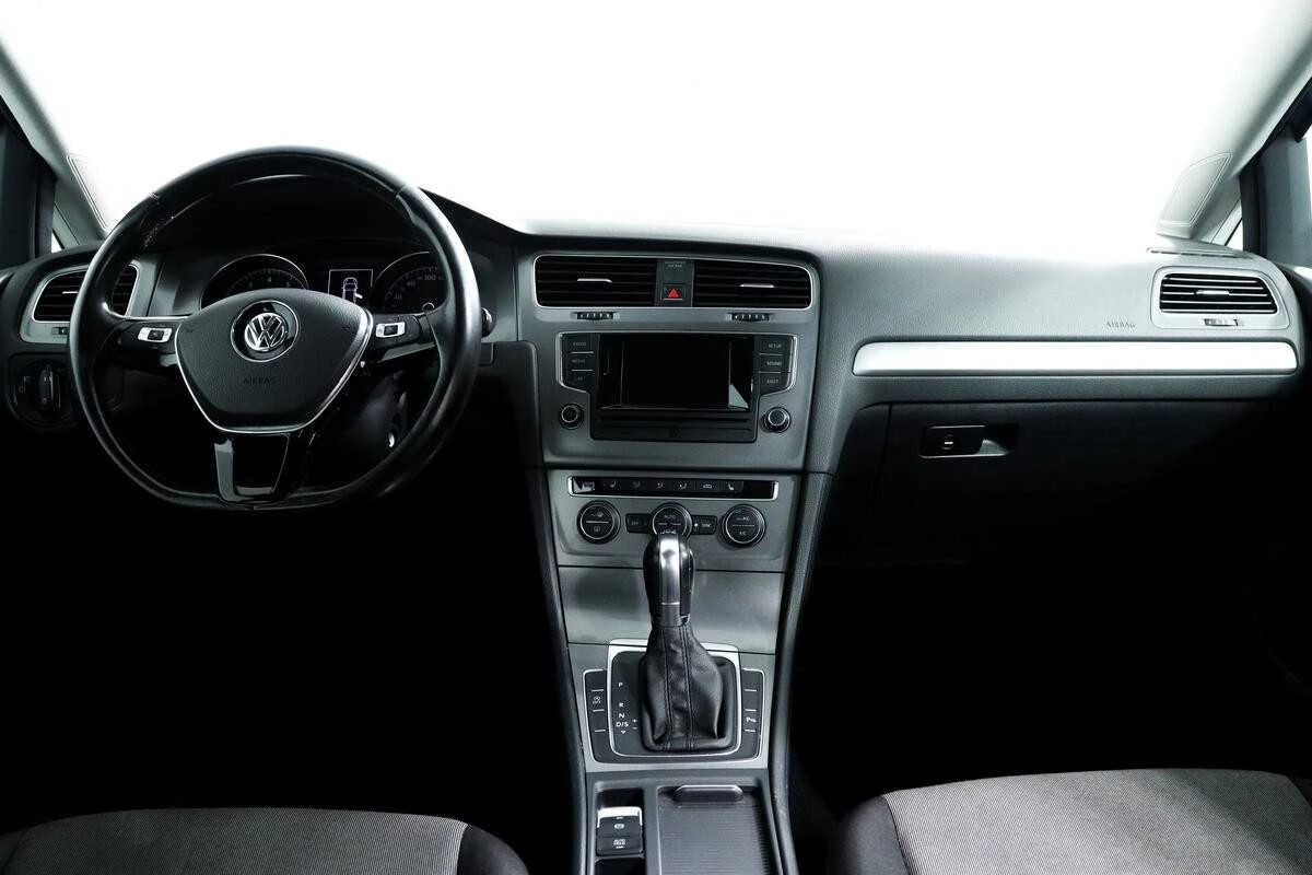 VOLKSWAGEN GOLF, Голубой, 2014, Робот, 122 л.с., цена от 864 000 руб.