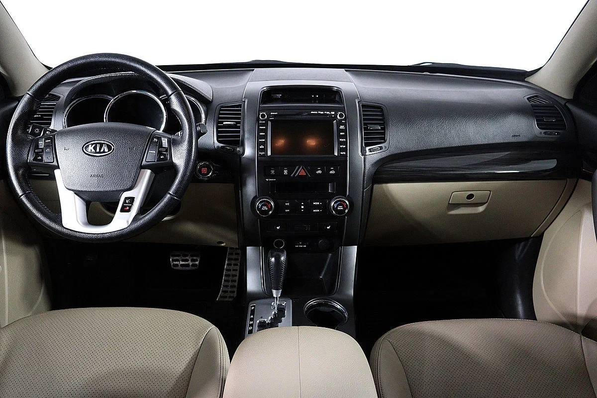 KIA Sorento, Серый, 2012, Автоматическая, 175 л.с., цена от 927 000 руб.