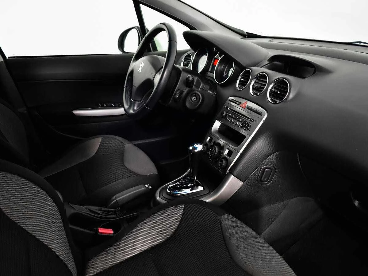 PEUGEOT 308, Белый, 2011, Автоматическая, 120 л.с., цена от 509 600 руб.