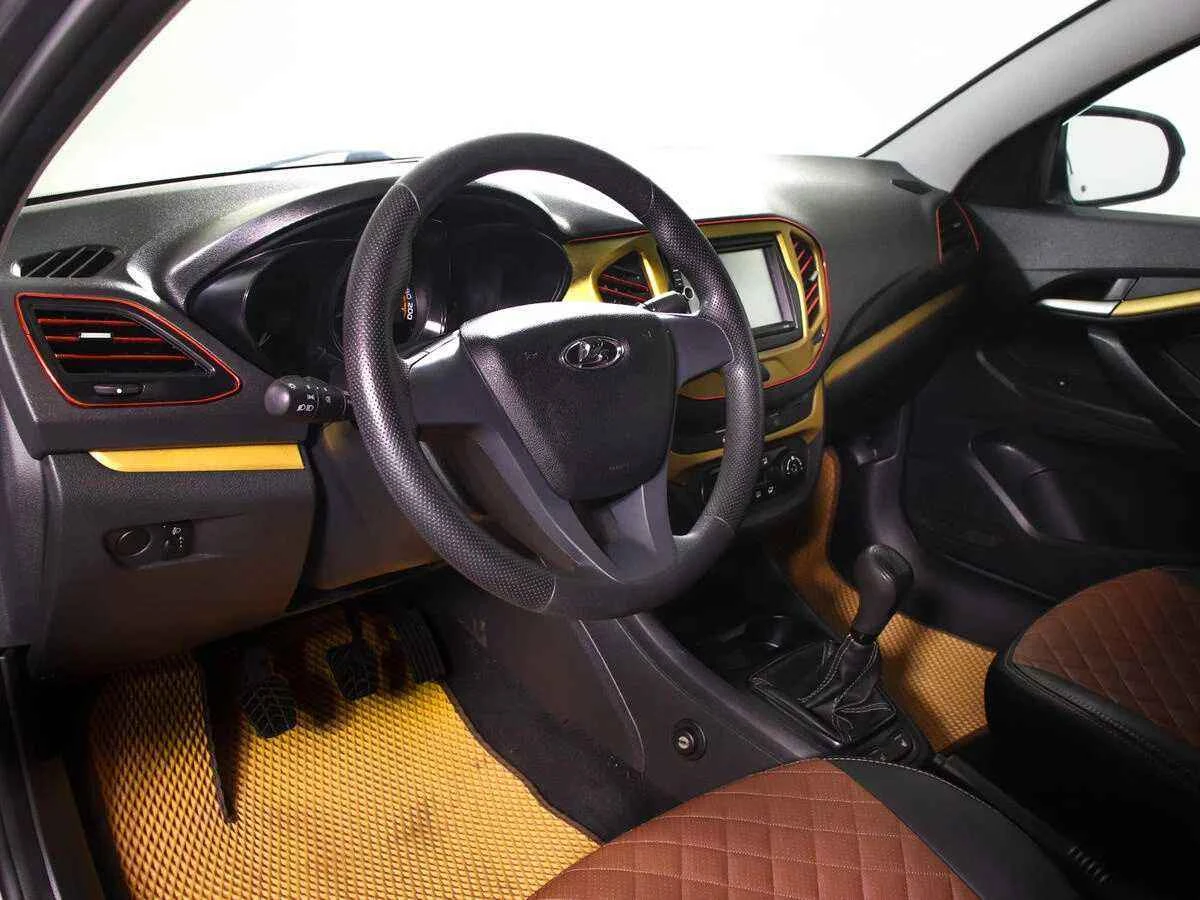LADA Vesta, Серый, 2019, Механическая, 106 л.с., цена от 448 000 руб.