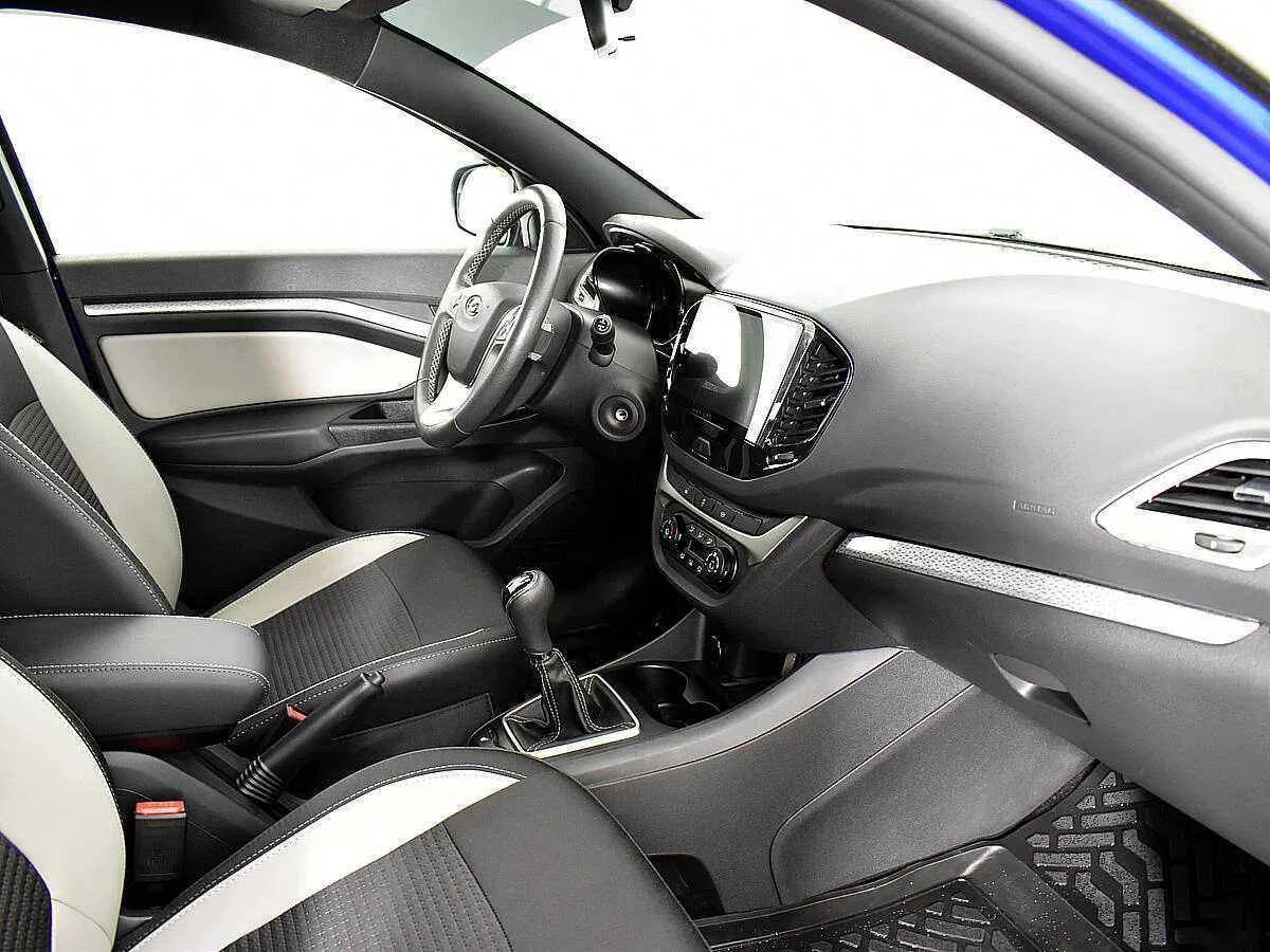 LADA Vesta SW Cross, Синий, 2020, Механическая, 106 л.с., цена от 870 000 руб.