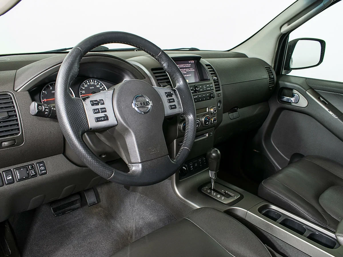 Nissan Pathfinder, Серый, 2008, Автоматическая, 174 л.с., цена от 630 000 руб.