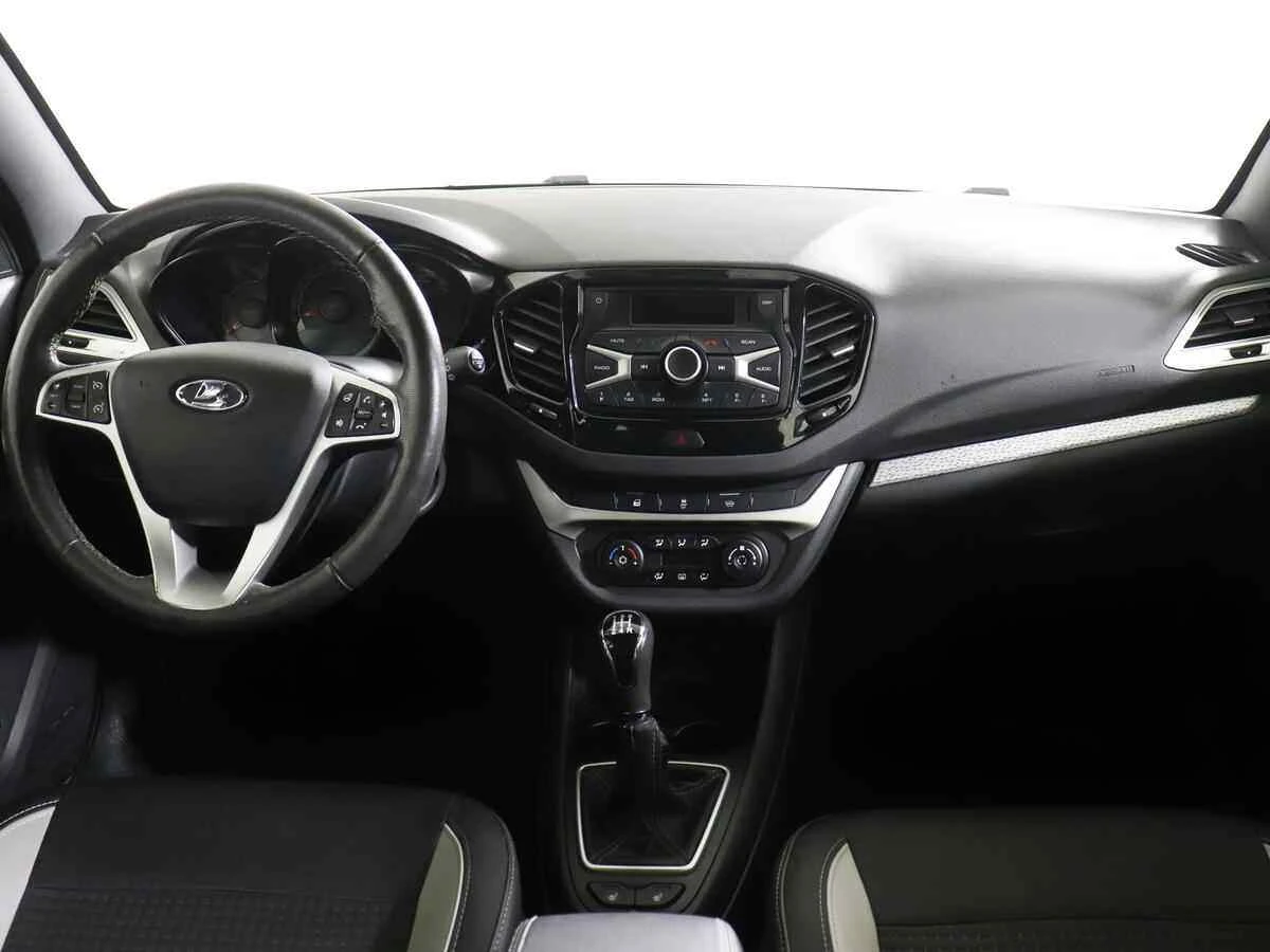 LADA Vesta SW Cross, Белый, 2017, Механическая, 106 л.с., цена от 504 000 руб.