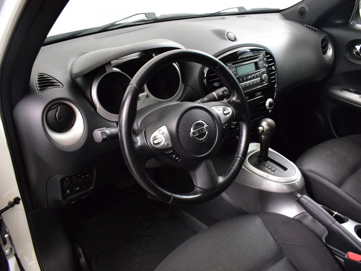 Nissan Juke, Белый, 2013, Вариатор, 116 л.с., цена от 595 000 руб.