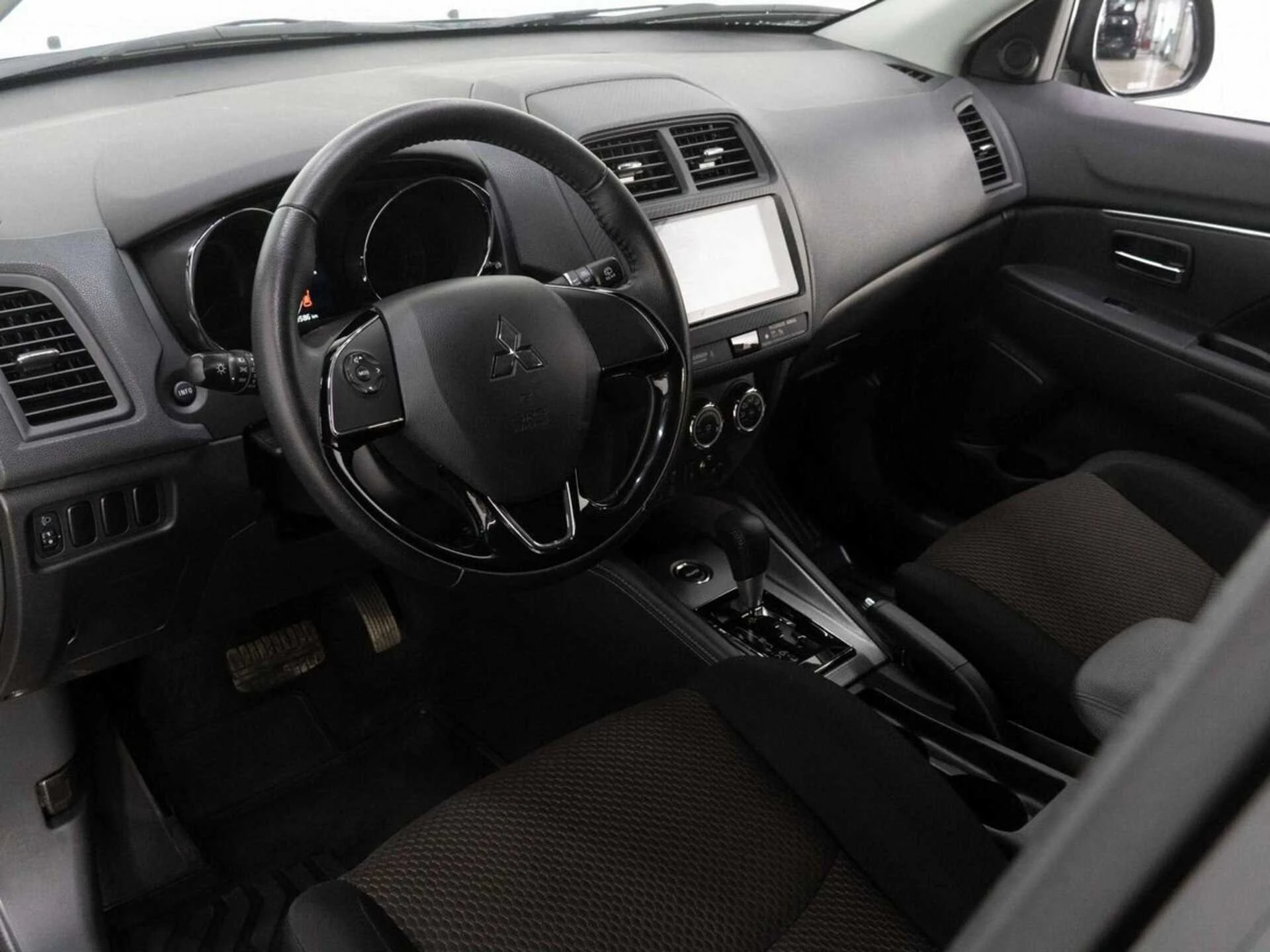 MITSUBISHI ASX, Черный, 2019, Вариатор, 150 л.с., цена от 1 272 000 руб.