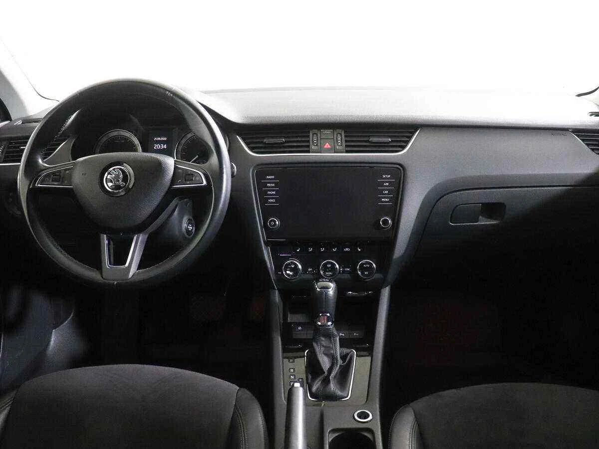 Skoda Octavia, Серый, 2018, Робот, 150 л.с., цена от 1 030 000 руб.