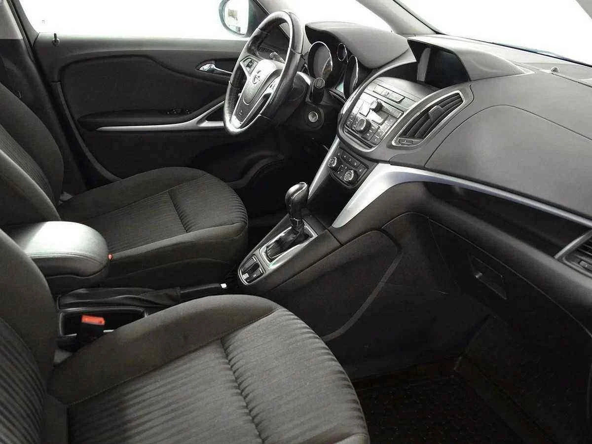 Opel Zafira, Серебряный, 2014, Автоматическая, 130 л.с., цена от 1 028 000 руб.
