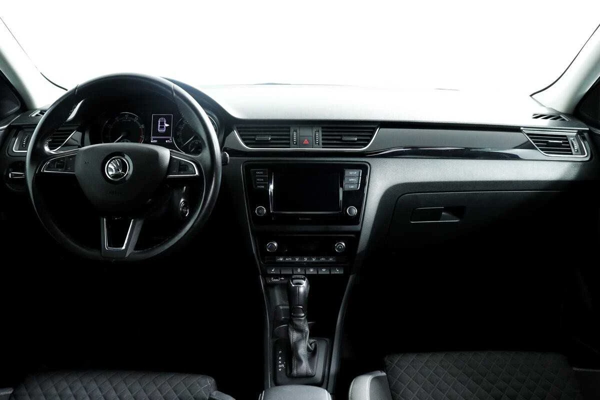 SKODA RAPID, Белый, 2019, Робот, 125 л.с., цена от 996 800 руб.