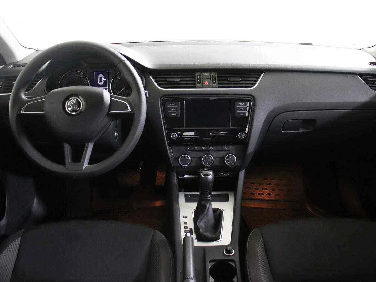 Skoda Octavia, Белый, 2017, Автоматическая, 110 л.с., цена от 970 000 руб.