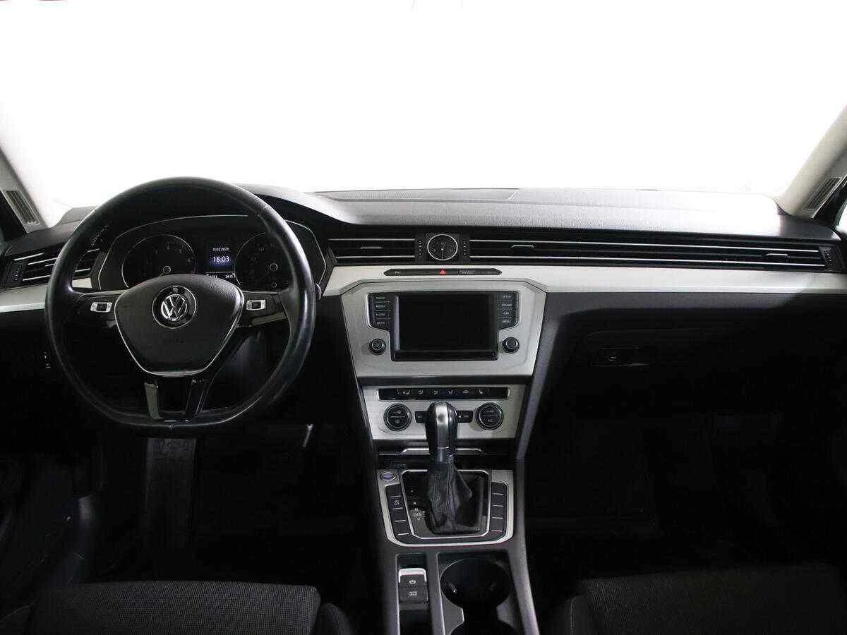 Volkswagen Passat, Фиолетовый, 2016, Робот, 180 л.с., цена от 1 084 000 руб.