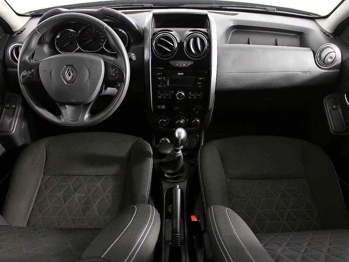 Renault Duster, Коричневый, 2017, Механическая, 109 л.с., цена от 935 000 руб.