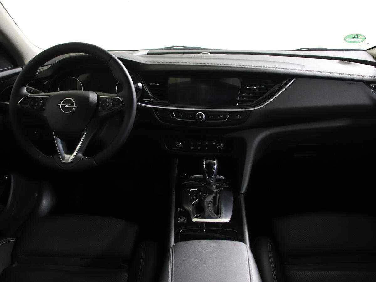 Opel Insignia, Черный, 2018, Механическая, 136 л.с., цена от 1 149 000 руб.