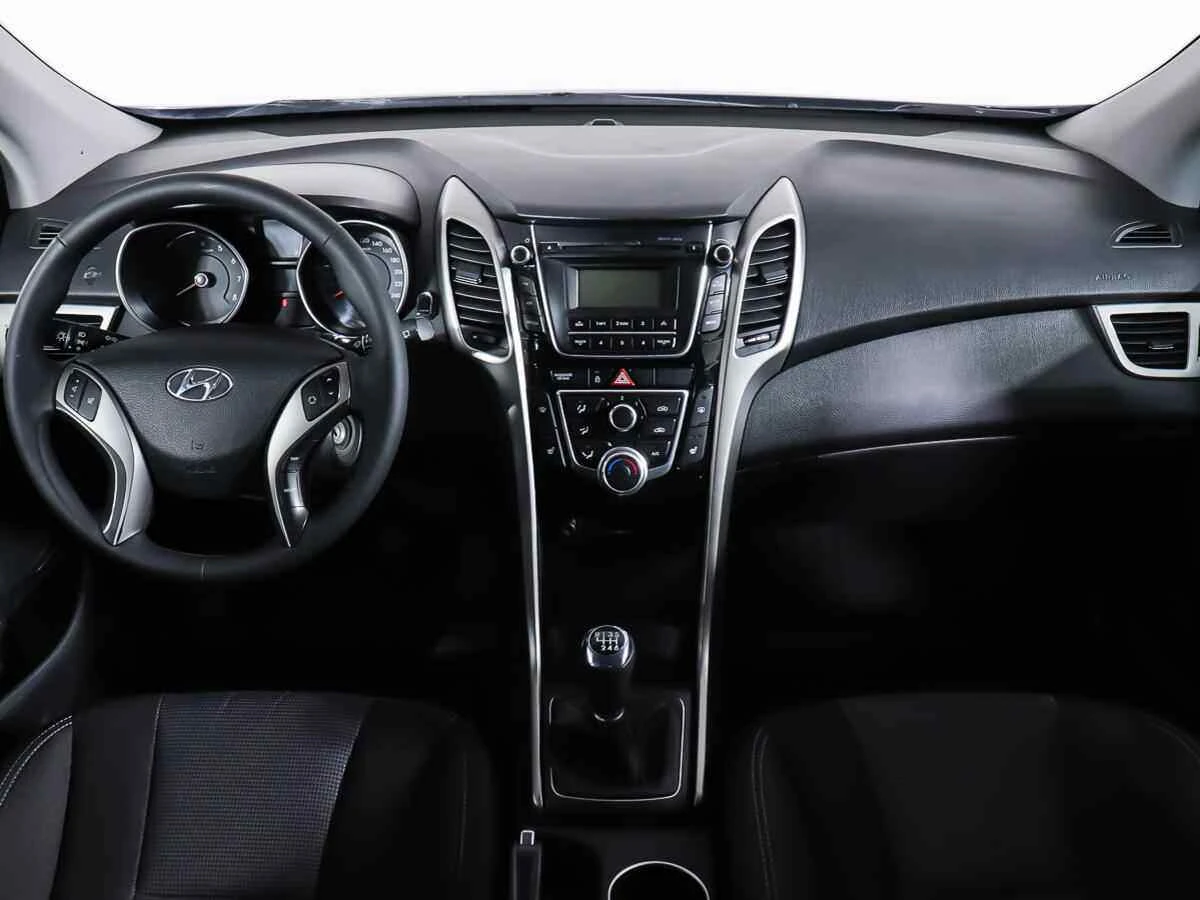 Hyundai i30, Синий, 2012, Механическая, 130 л.с., цена от 577 000 руб.