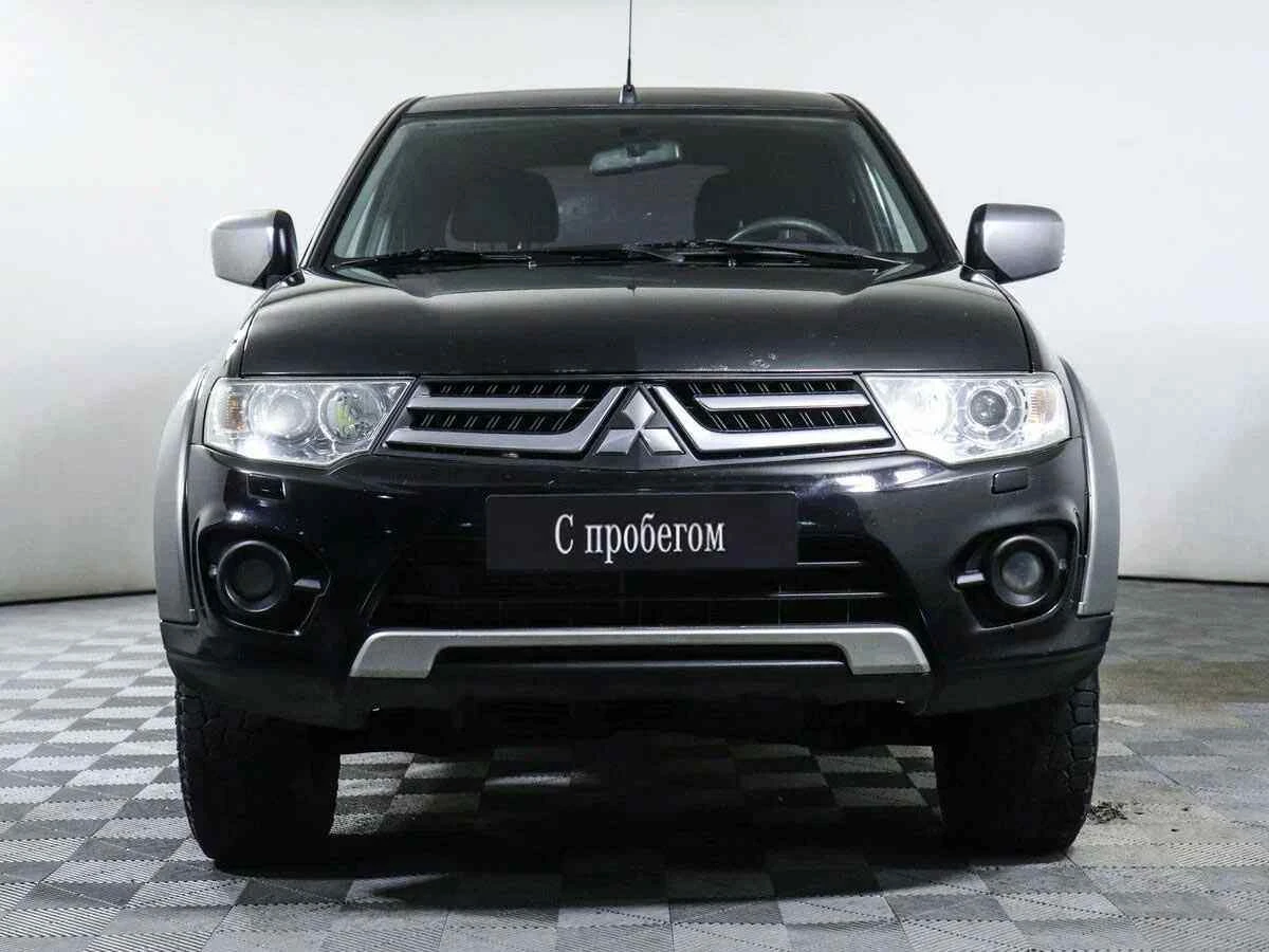 Mitsubishi L200, Черный, 2014, Механическая, 154 л.с., цена от 1 349 000 руб.