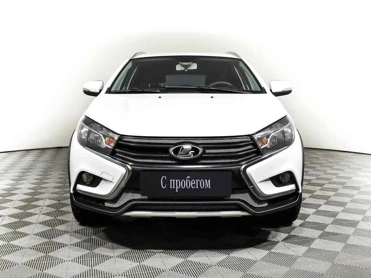 LADA Vesta SW Cross, Белый, 2018, Робот, 122 л.с., цена от 616 000 руб.