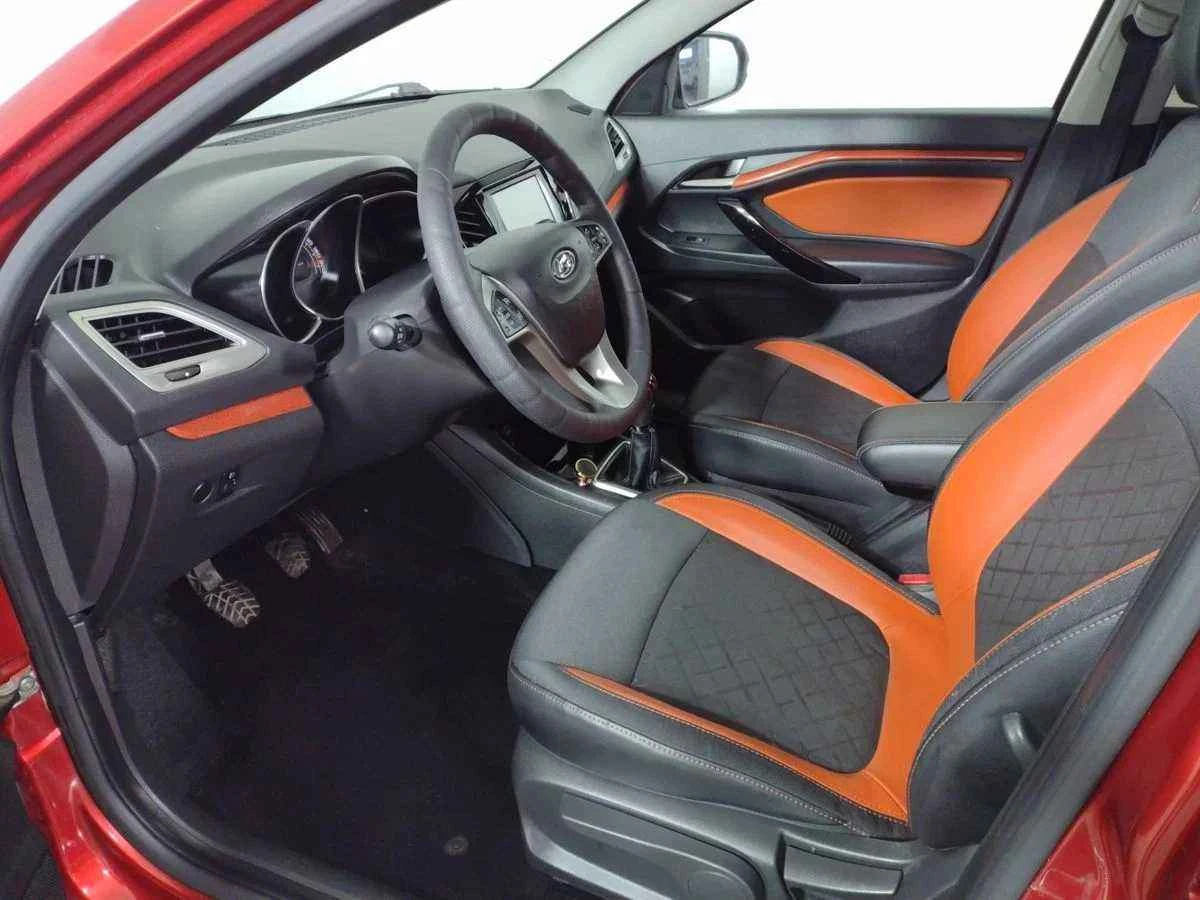 LADA Vesta SW Cross, Красный, 2018, Механическая, 122 л.с., цена от 596 000 руб.