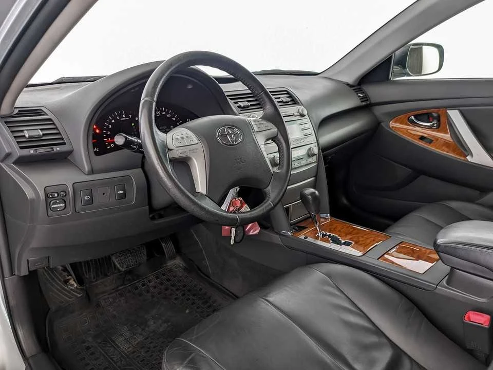 TOYOTA CAMRY, Серебряный, 2006, Автоматическая, 167 л.с., цена от 832 000 руб.