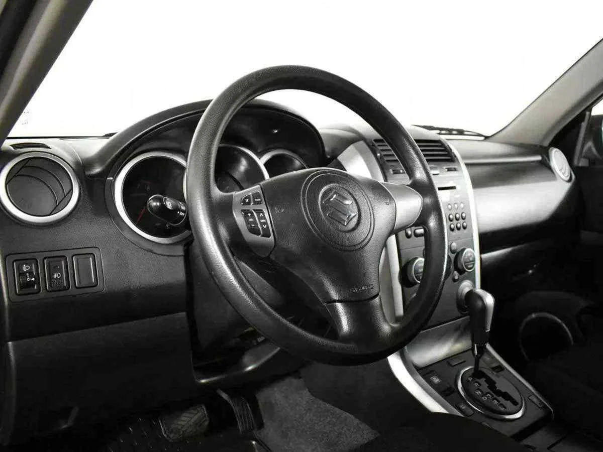 Suzuki Grand Vitara, Черный, 2011, Автоматическая, 140 л.с., цена от 572 000 руб.