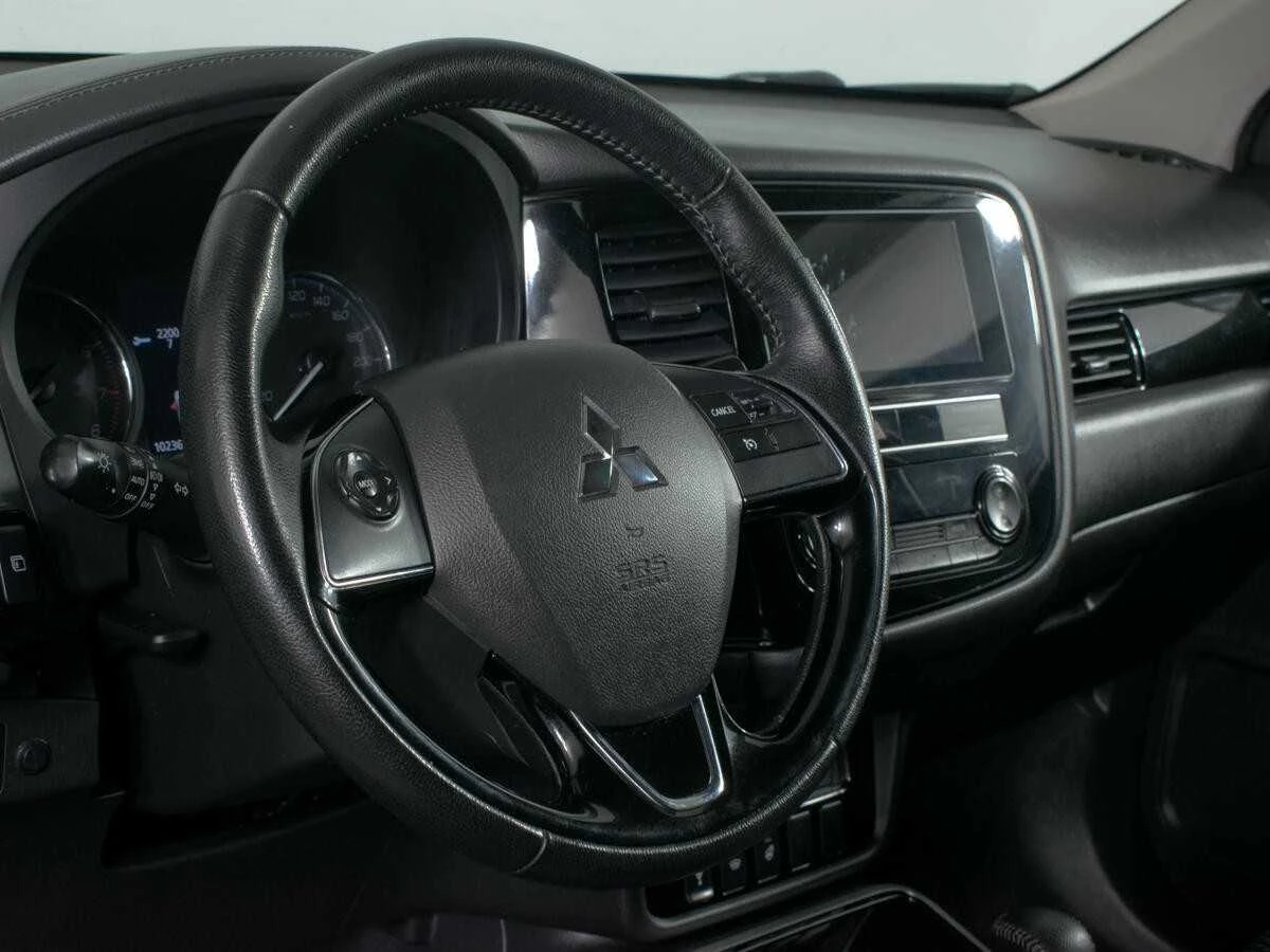MITSUBISHI OUTLANDER, Белый, 2019, Вариатор, 146 л.с., цена от 1 337 600 руб.
