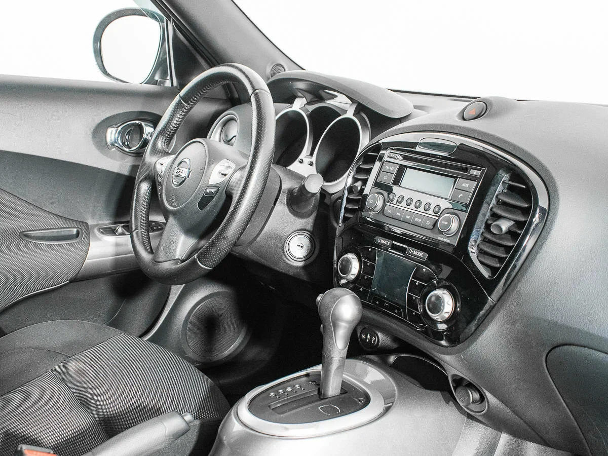 Nissan Juke, Серый, 2013, Вариатор, 117 л.с., цена от 605 000 руб.