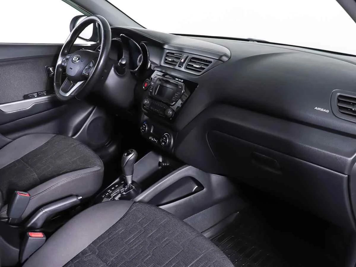 KIA Rio, Серебряный, 2013, Автоматическая, 123 л.с., цена от 545 000 руб.