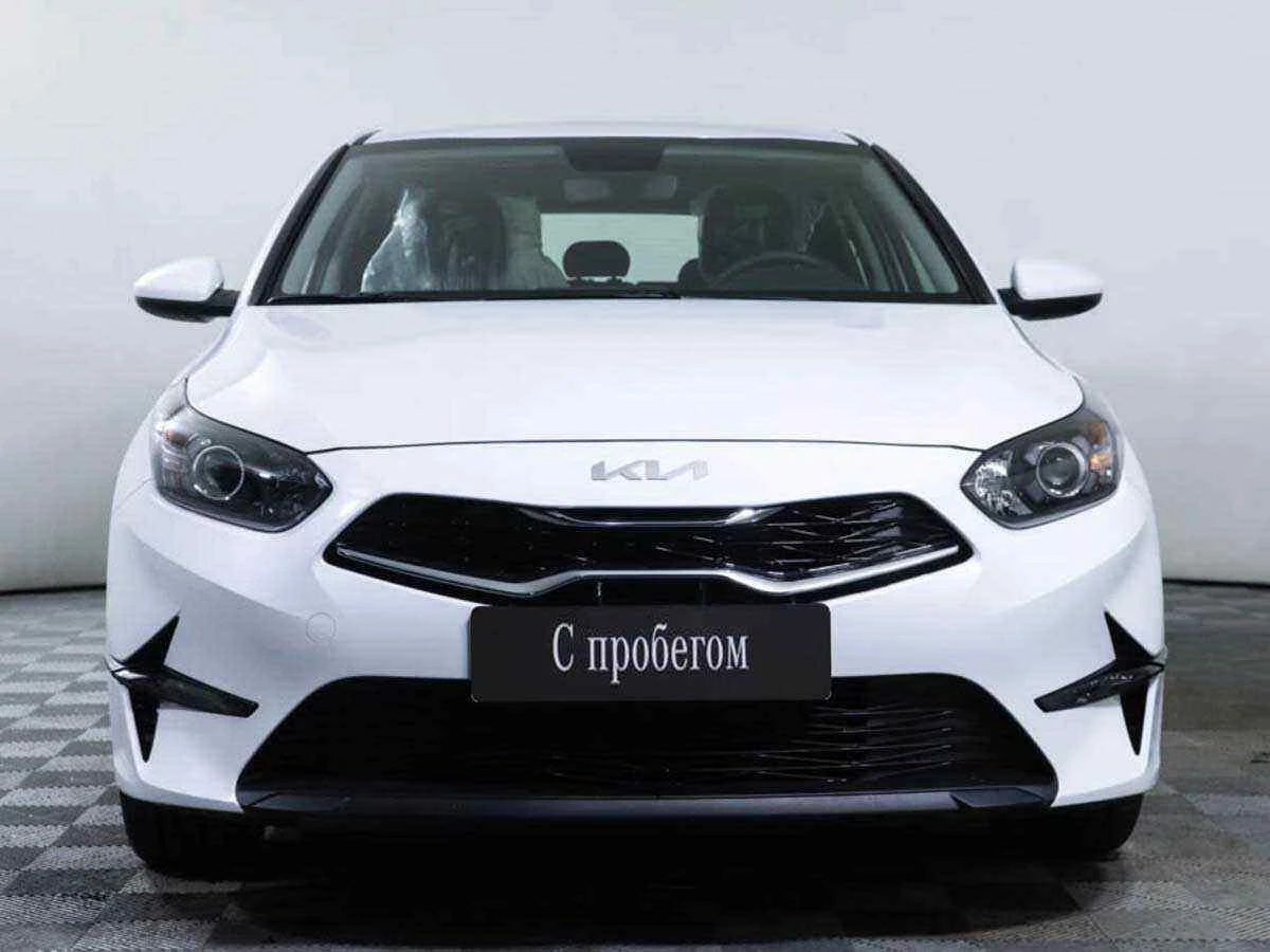KIA Ceed, Белый, 2022, Автоматическая, 128 л.с., цена от 1 415 000 руб.