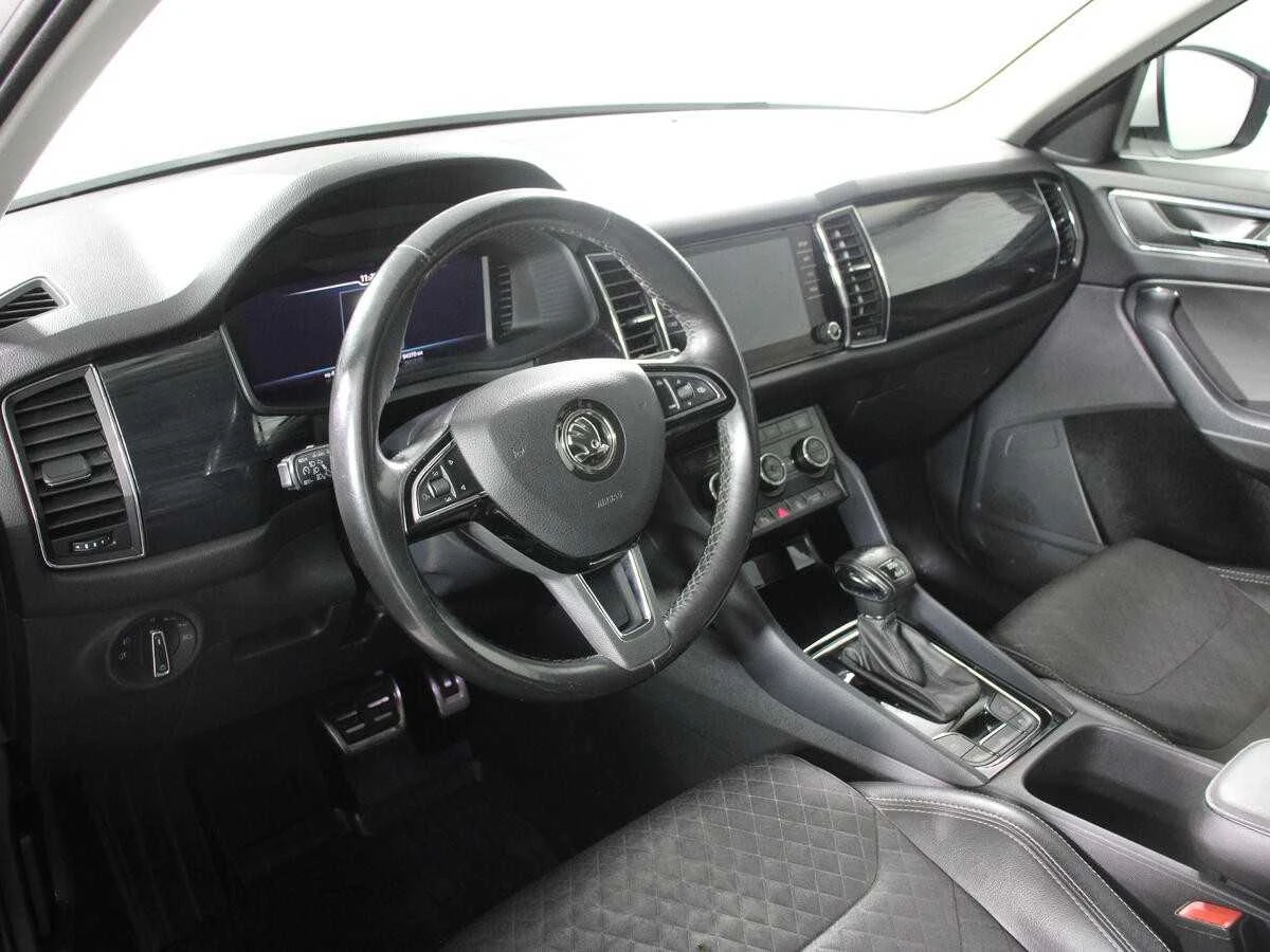 SKODA KODIAQ, Белый, 2019, Робот, 150 л.с., цена от 1 695 200 руб.