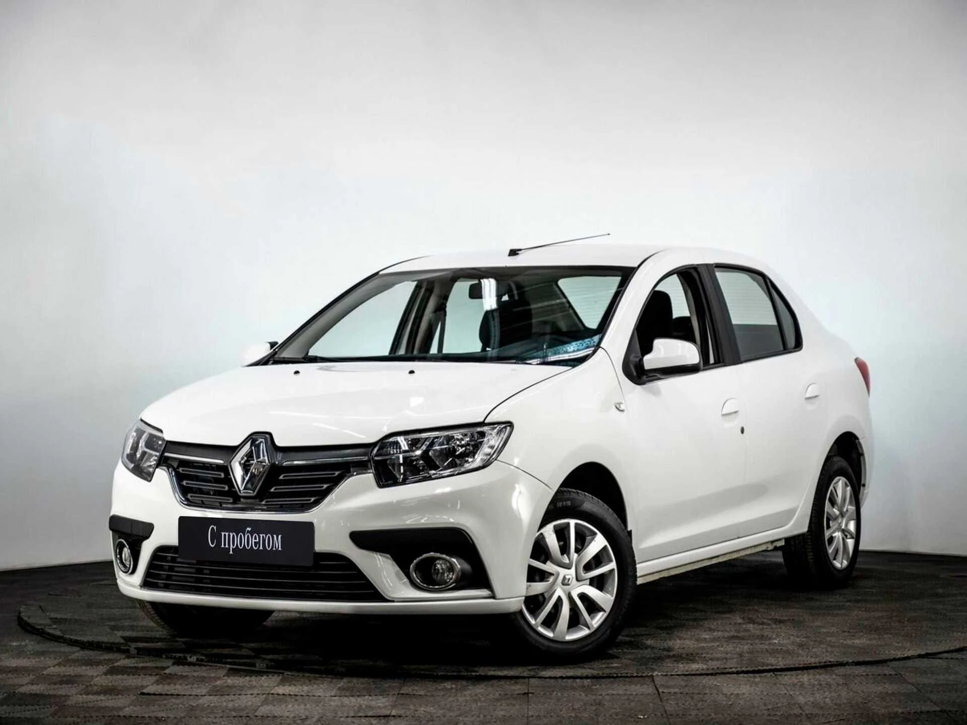 RENAULT LOGAN, Белый, 2020, Автоматическая, 102 л.с., цена от 720 000 руб.