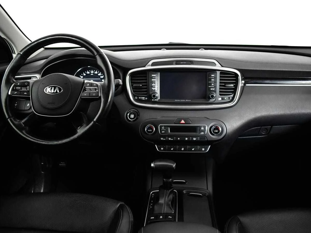 KIA SORENTO, Серый, 2018, Автоматическая, 200 л.с., цена от 1 672 000 руб.