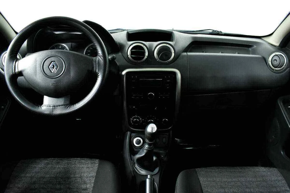 Renault Duster, Серебряный, 2012, Механическая, 90 л.с., цена от 531 000 руб.