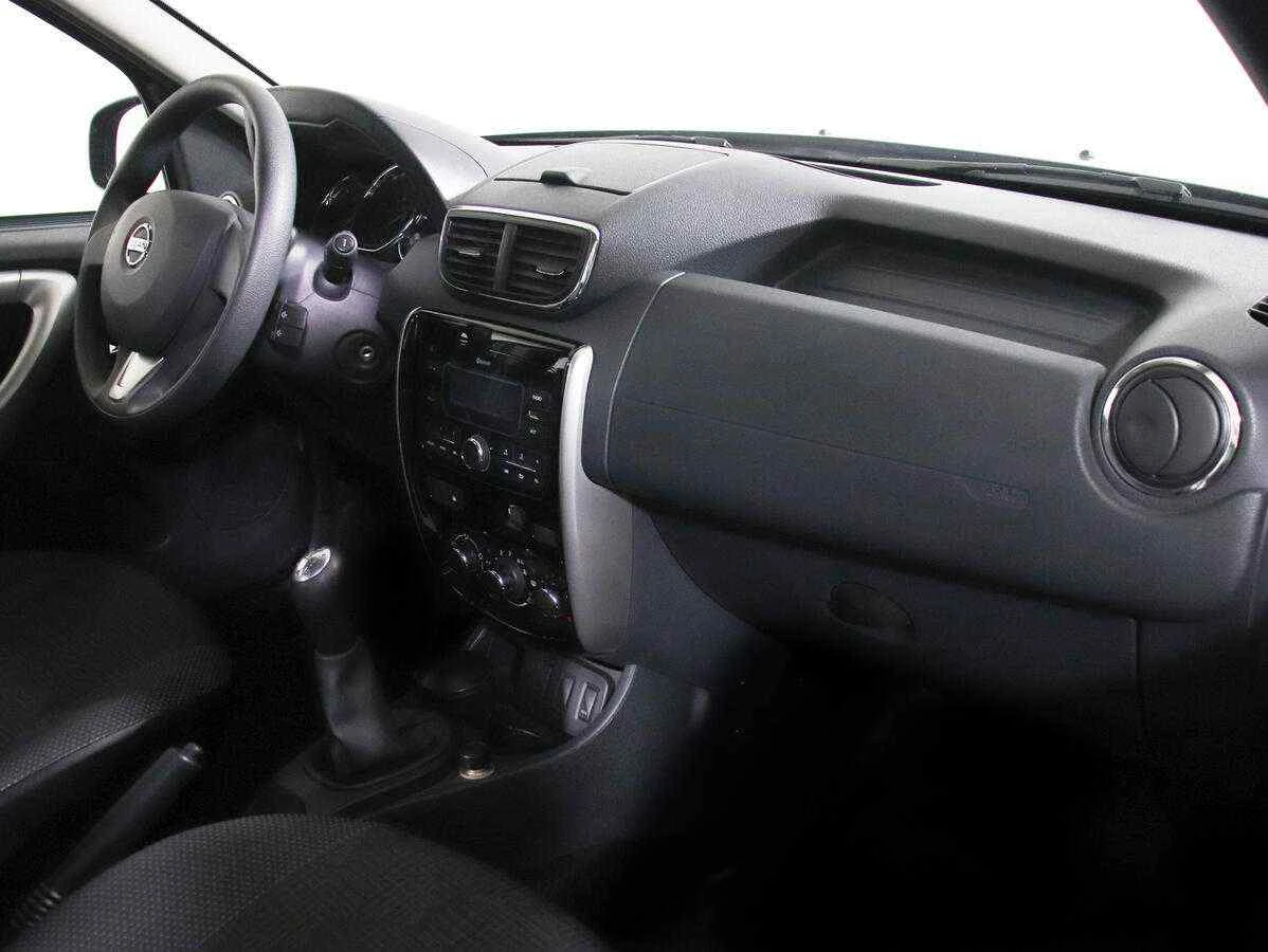 Nissan Terrano, Серый, 2019, Механическая, 114 л.с., цена от 1 268 000 руб.