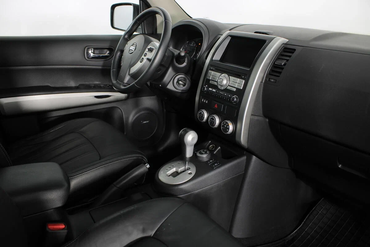 Nissan X-Trail, Черный, 2012, Вариатор, 169 л.с., цена от 645 000 руб.