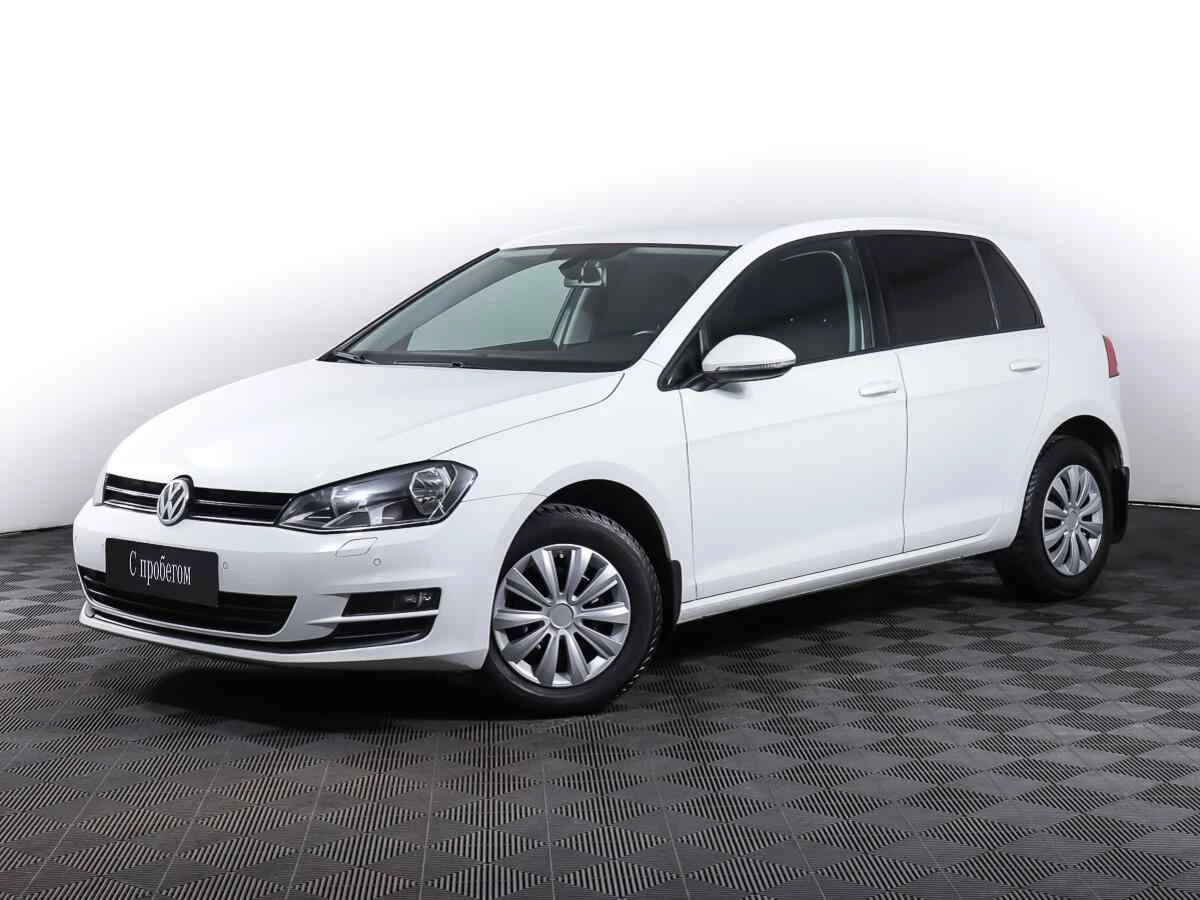 Volkswagen Golf, Белый, 2014, Робот, 122 л.с., цена от 960 000 руб.