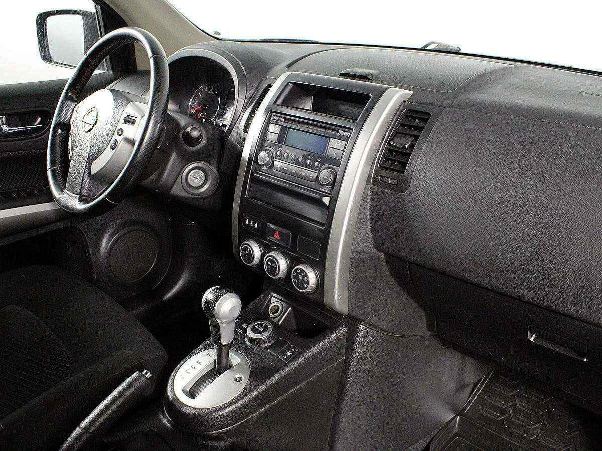 Nissan X-Trail, Черный, 2013, Вариатор, 141 л.с., цена от 845 000 руб.