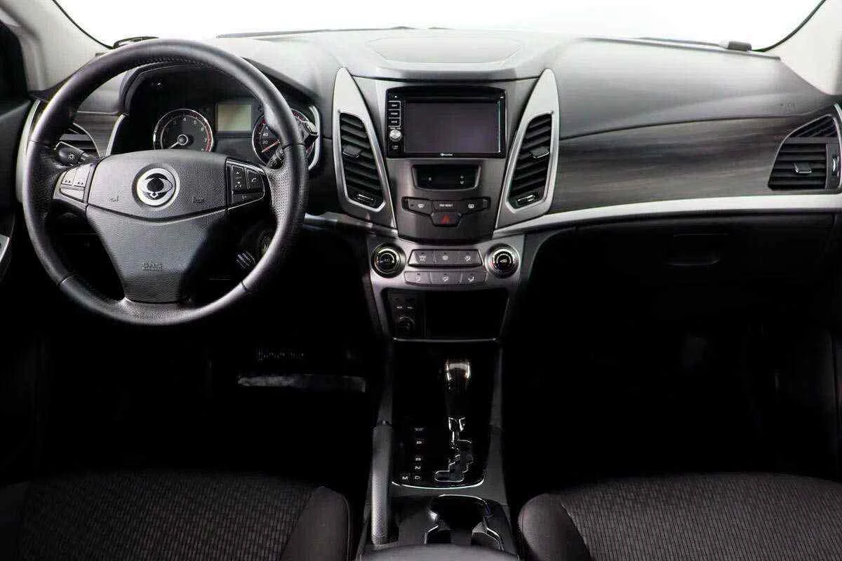 SsangYong Actyon, Серый, 2014, Автоматическая, 149 л.с., цена от 571 000 руб.