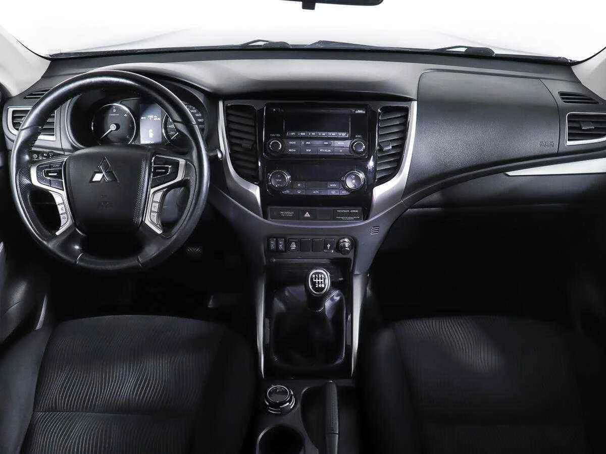 Mitsubishi Pajero Sport, Серый, 2017, Механическая, 181 л.с., цена от 2 059 000 руб.