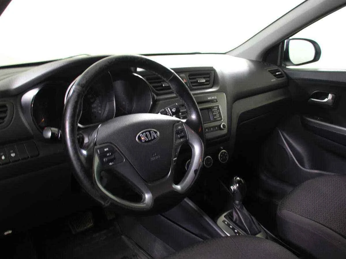 KIA Rio, Белый, 2015, Автоматическая, 123 л.с., цена от 720 000 руб.
