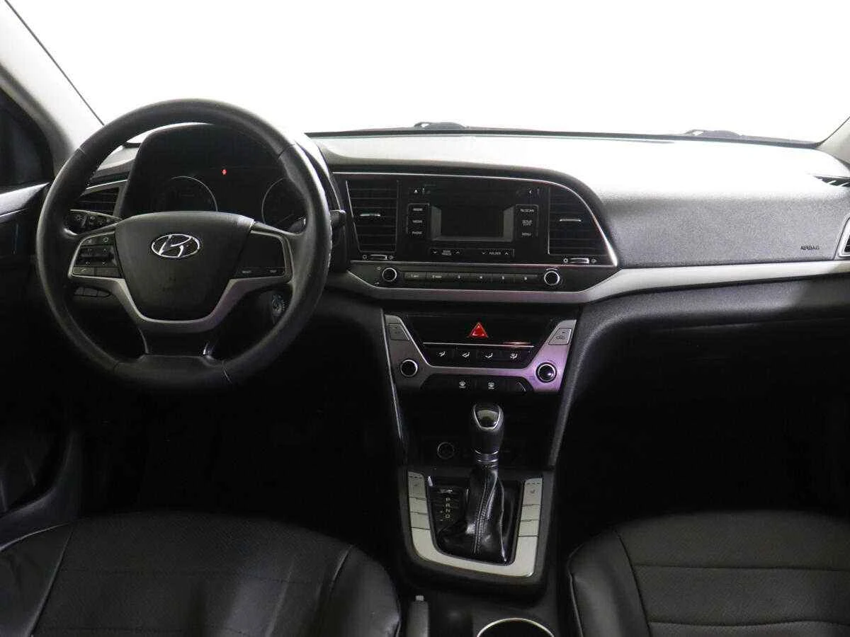 Hyundai Elantra, Белый, 2016, Автоматическая, 128 л.с., цена от 785 000 руб.