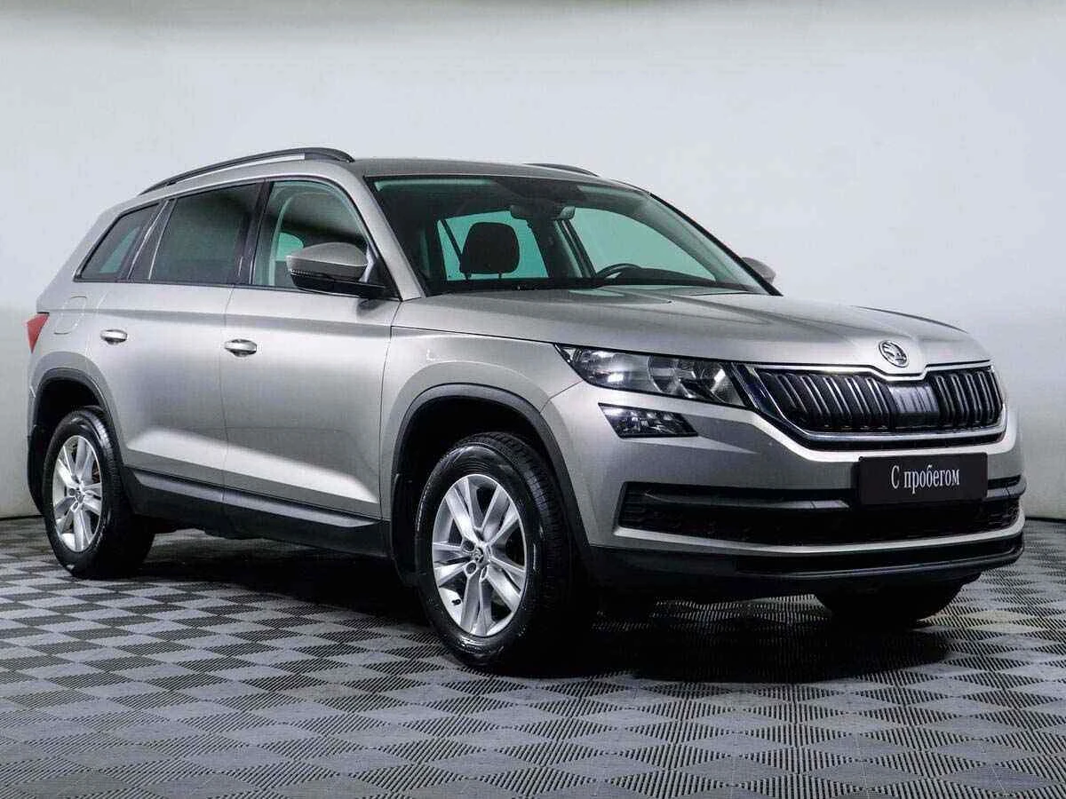Skoda Kodiaq, Серый, 2019, Робот, 180 л.с., цена от 1 620 000 руб.