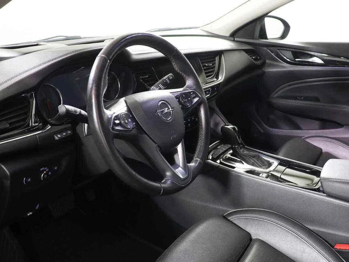 Opel Insignia, Черный, 2018, Автоматическая, 210 л.с., цена от 997 000 руб.