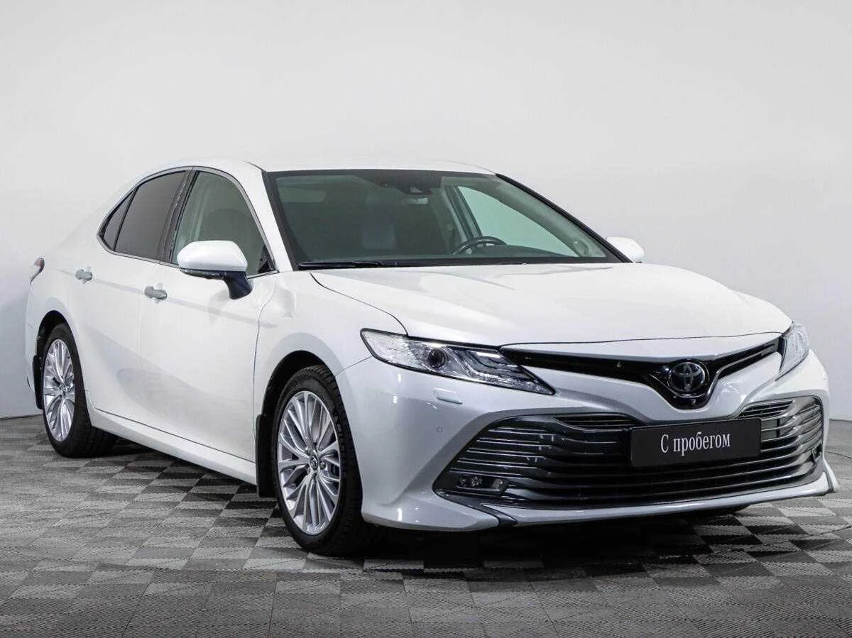 TOYOTA CAMRY, Белый, 2018, Автоматическая, 249 л.с., цена от 1 808 000 руб.