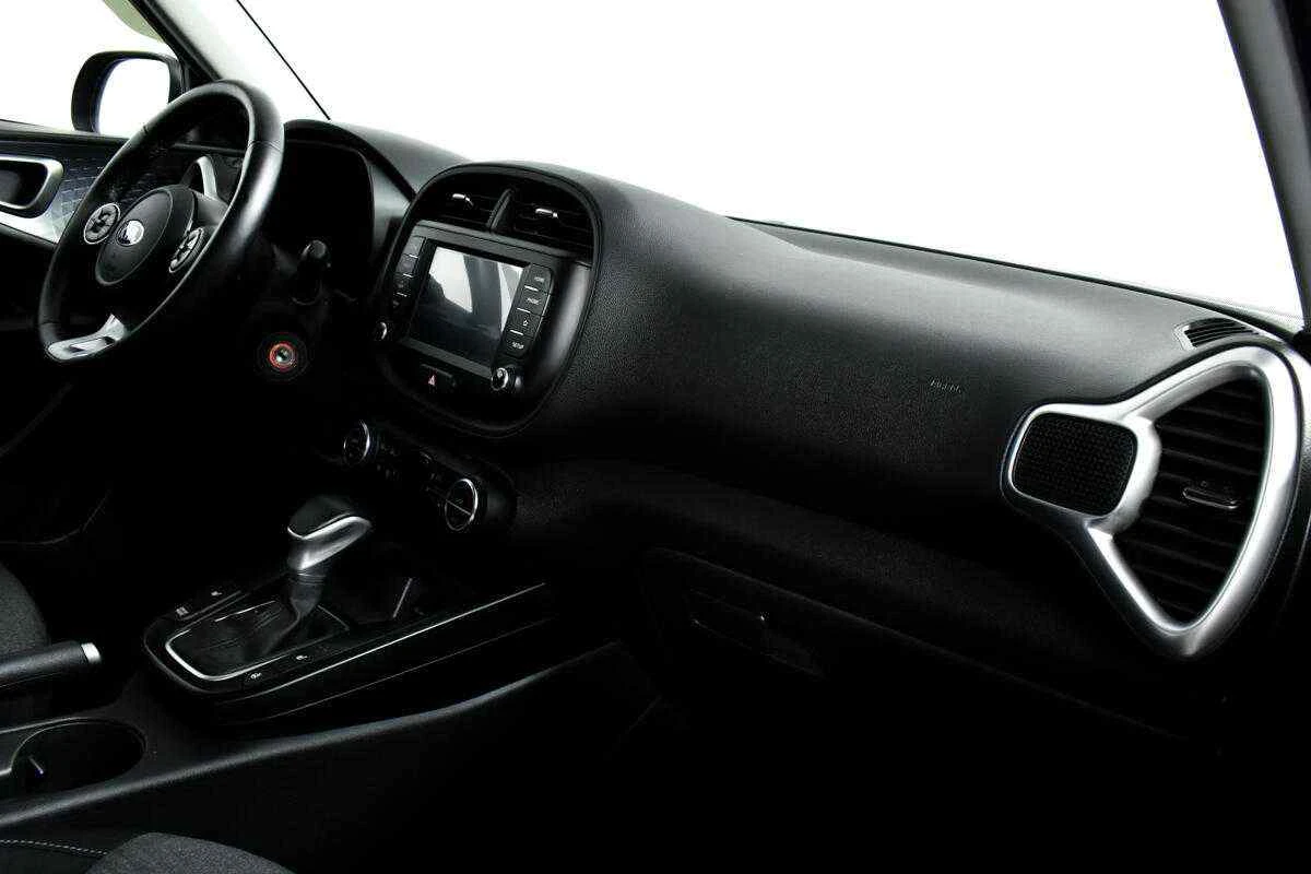 KIA Soul, Красный, 2021, Автоматическая, 123 л.с., цена от 1 699 000 руб.