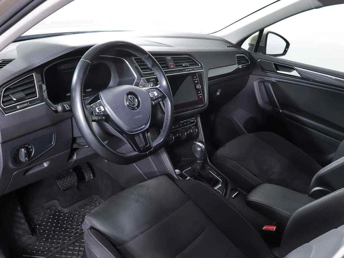 Volkswagen Tiguan, Бежевый, 2018, Автоматическая, 187 л.с., цена от 1 750 000 руб.